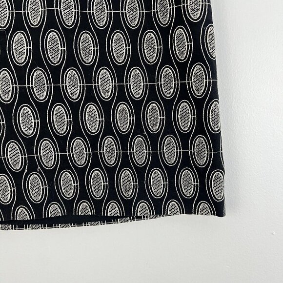 🎉Clearance🎉Ann Taylor Loft Black & White Oval Pattern Skirt Size 4 - Picture 3 of 7